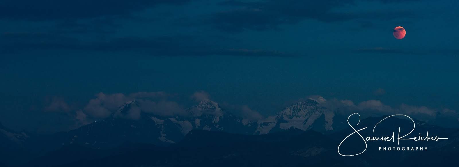 Blutmond Eiger Moench Jungfrau